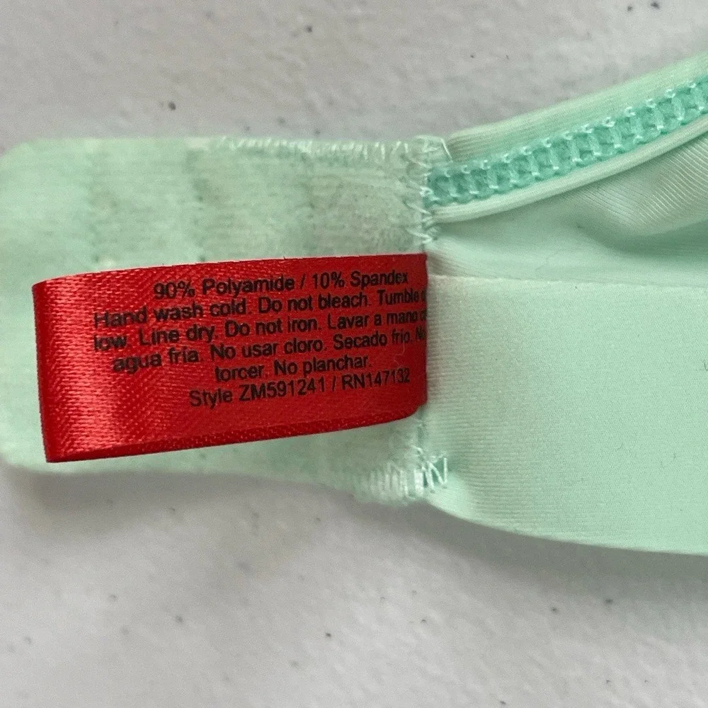 2 STRM LINE Nude + Mint‎ Green Underwire Free Padded Seamless Wireless Bra 36B